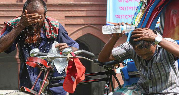 দেশের ১২ জেলার ওপর দিয়ে তাপপ্রবাহ বয়ে যাচ্ছে